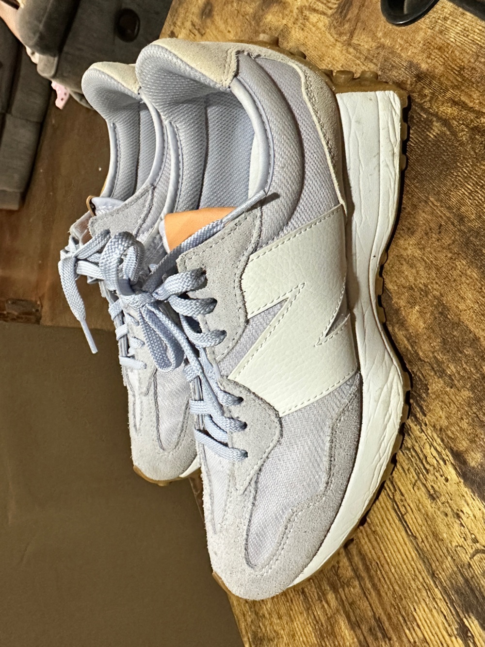 New Balance 327 Lavenderand White Women's Athletic Sneakers